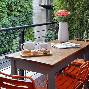  Apartment Unique Monti Colosseum Italy